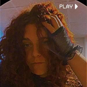 Meet your Posher, Scarlett